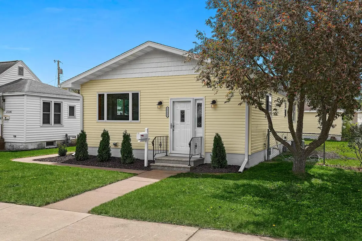 2304 Denton STREET, La Crosse, WI 54601 - #1