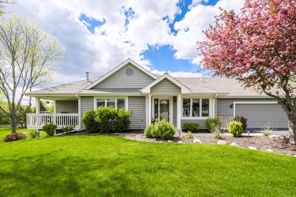 W264N2062 Deer Haven COURT #Unit #1, Pewaukee, WI 53072