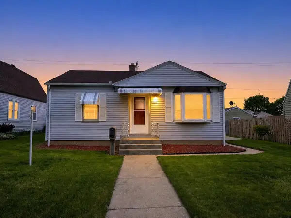 3660 20th PLACE, Milwaukee, WI 53221