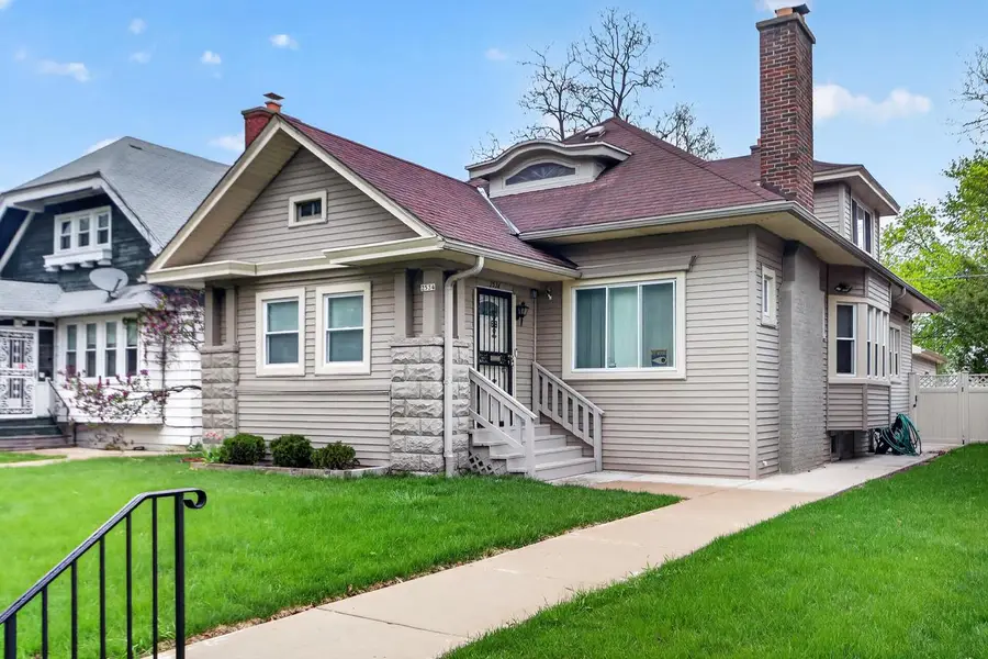 2534 N 46th STREET, Milwaukee, WI 53210 - #3