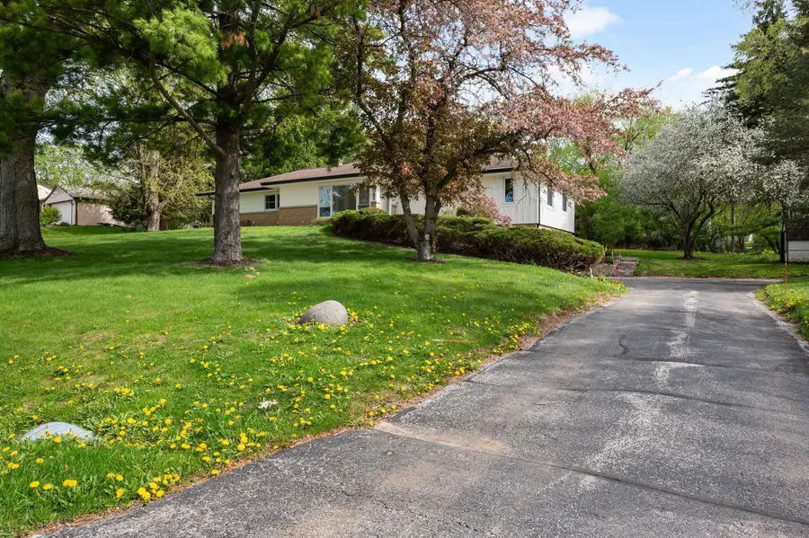 19065 North Hills DRIVE, Brookfield, WI 53045 - #3