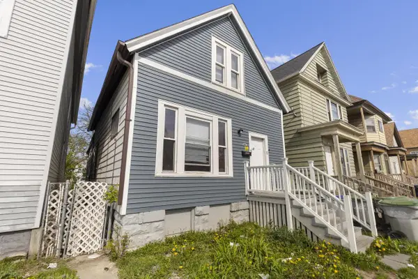 1567 Cesar E Chavez DRIVE, Milwaukee, WI 53204