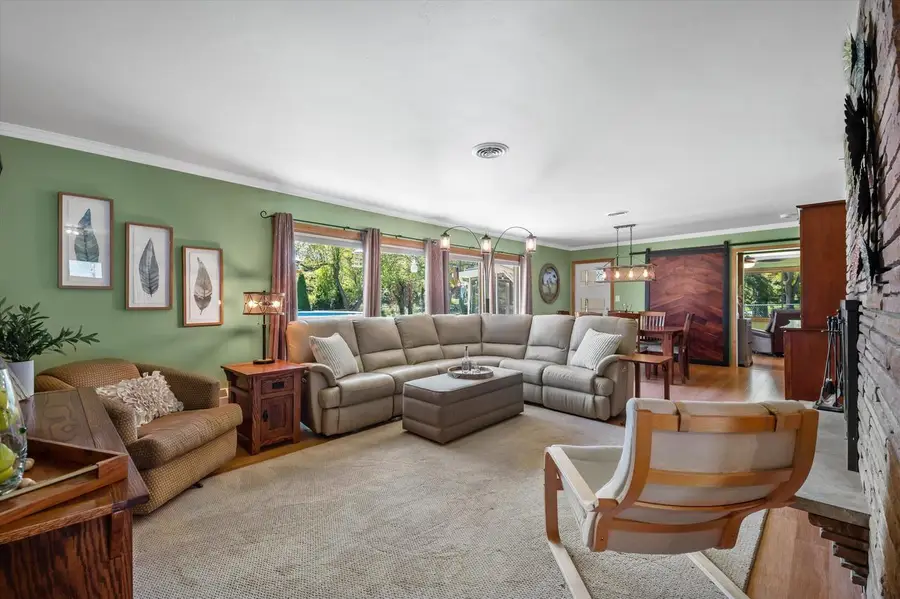 12323 Woodside COURT, Wauwatosa, WI 53226 - #2