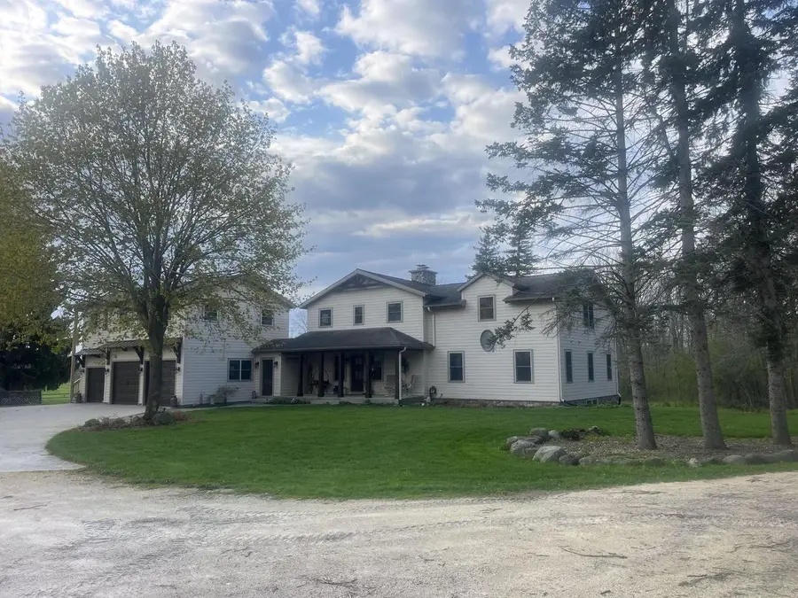 8817 Cedar Sauk ROAD, Saukville, WI 53080 - #2