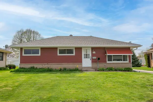 W149N8153 Winchester STREET, Menomonee Falls, WI 53051