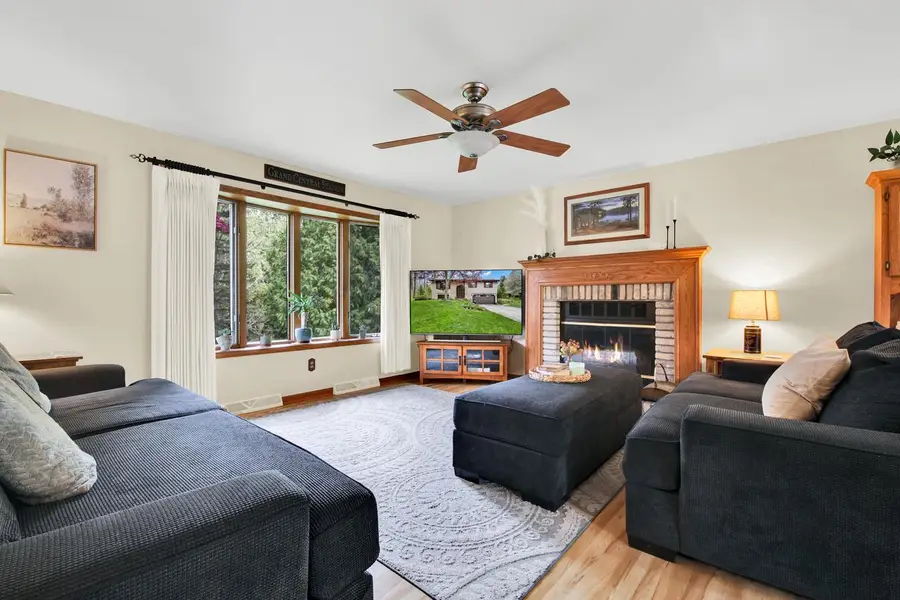 4953 Lake DRIVE, West Bend, WI 53095 - #3