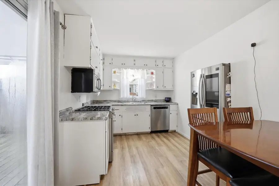 6800 W Ohio AVENUE, Milwaukee, WI 53219 - #3