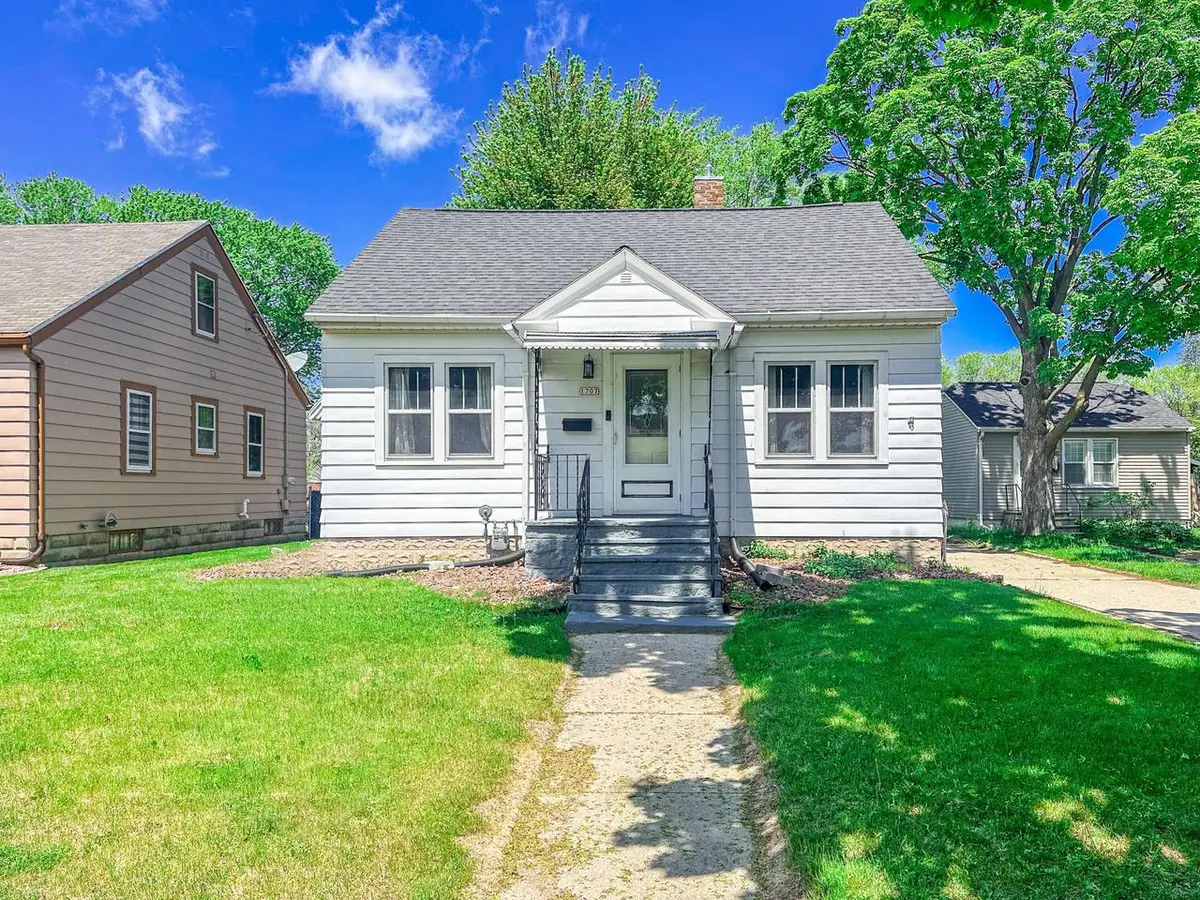 1707 Preble AVENUE, Green Bay, WI 54302 - #1