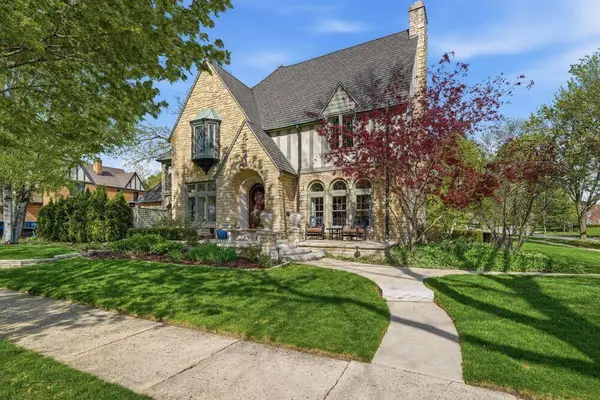 4604 N Murray AVENUE, Whitefish Bay, WI 53211