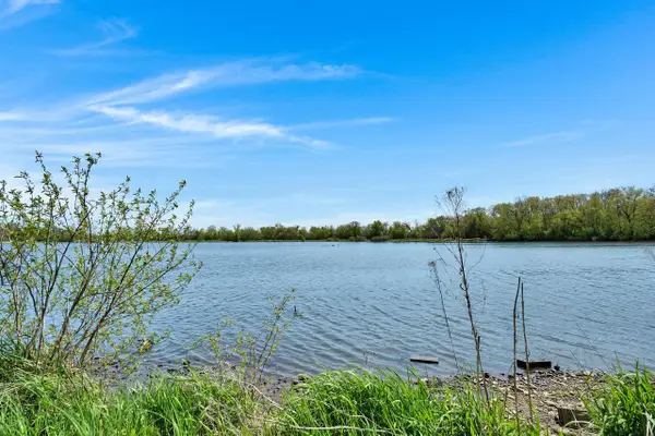 W179 Lakeshore DRIVE, Burlington, WI 53105