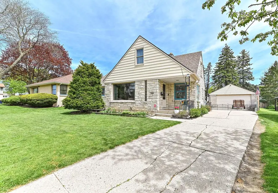 2746 77th STREET, West Allis, WI 53219 - #2