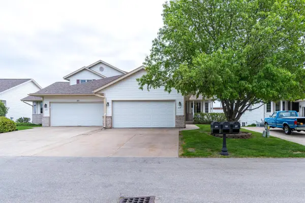 219 Heritage LANE, Onalaska, WI 54650