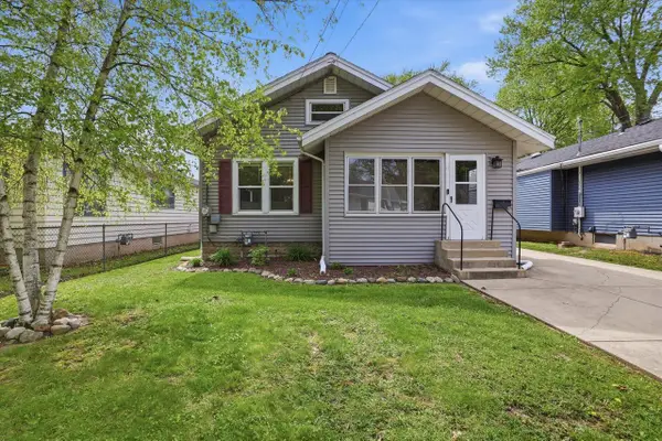 122 Tenny AVENUE, Waukesha, WI 53186