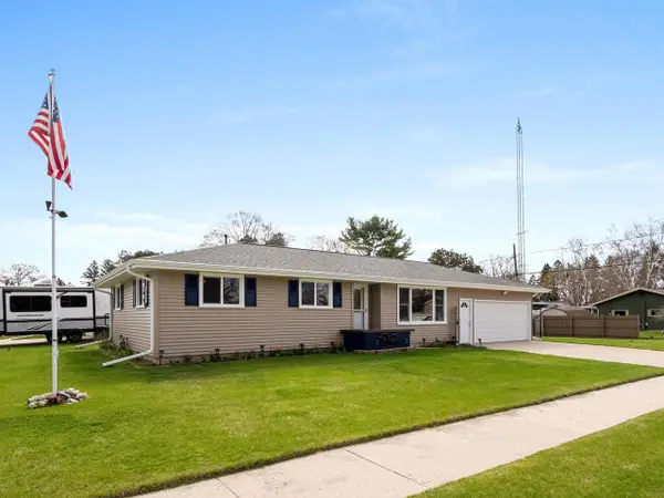 4217 Lowell STREET, Two Rivers, WI 54241
