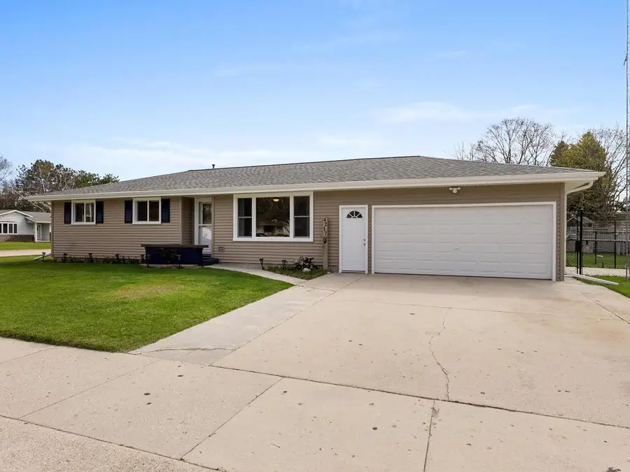 4217 Lowell STREET, Two Rivers, WI 54241 - #2