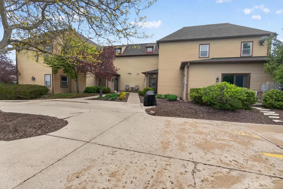 100 Main STREET #105, Pewaukee, WI 53072 - #1