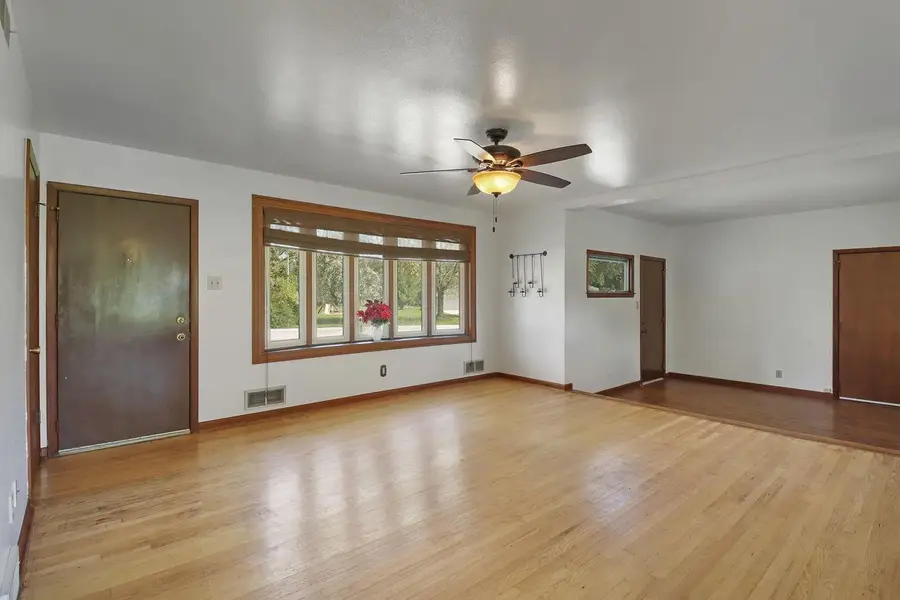 3301 E Carol COURT, Oak Creek, WI 53154 - #2