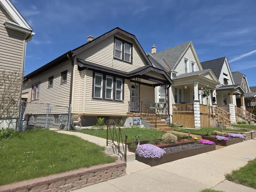 2343 34th STREET, Milwaukee, WI 53215 - #3