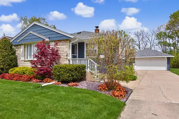 810 Carrington AVENUE, South Milwaukee, WI 53172