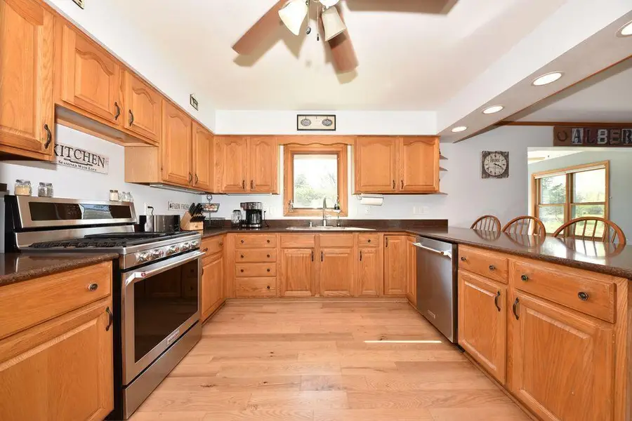 511 Cheyenne AVENUE, Grafton, WI 53024 - #3
