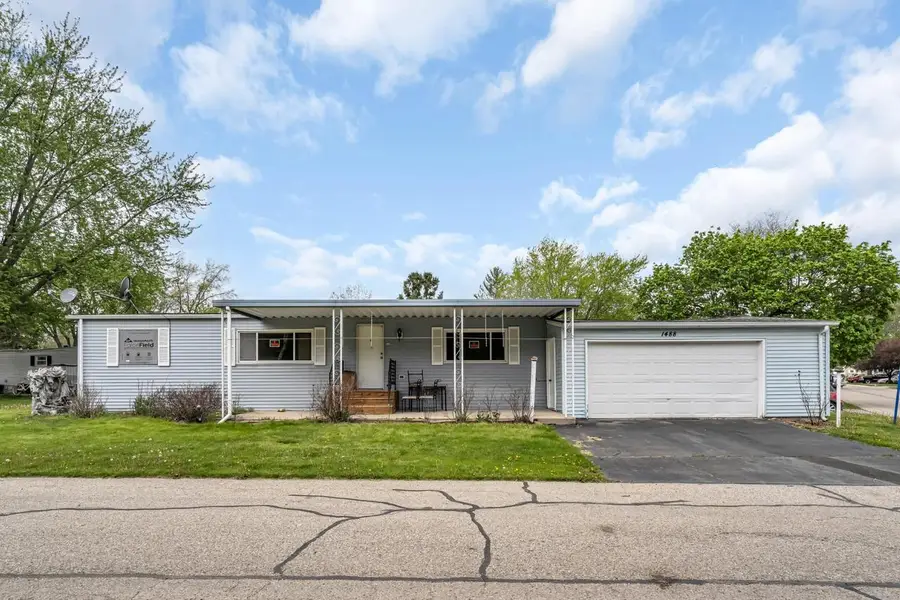 1488 Greenfield AVENUE, Burlington, WI 53105 - #2