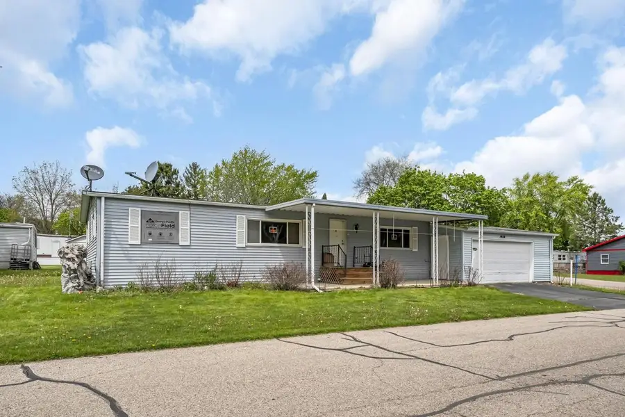 1488 Greenfield AVENUE, Burlington, WI 53105 - #3