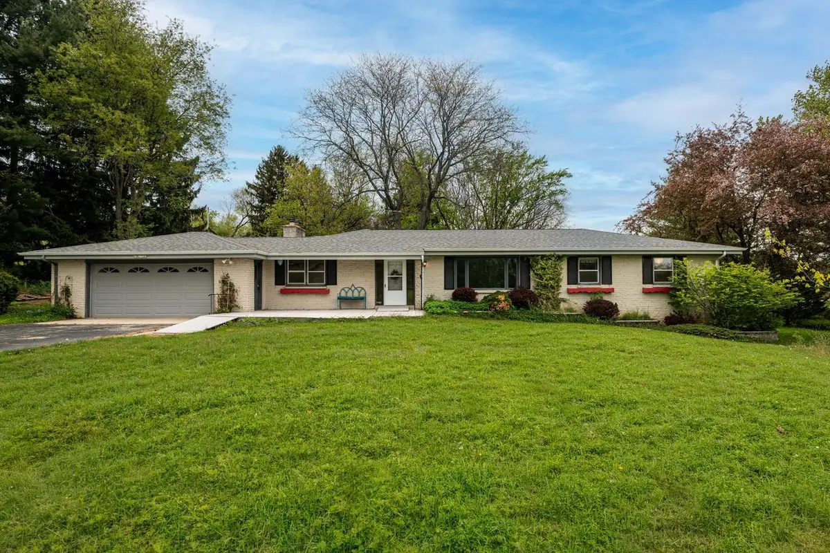 N3W27282 Arrowhead TRAIL, Waukesha, WI 53188 - #1