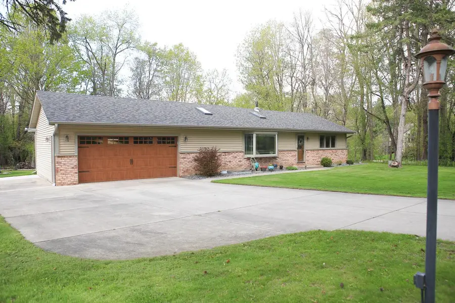 N64W34206 Bayview ROAD, Oconomowoc, WI 53066 - #2