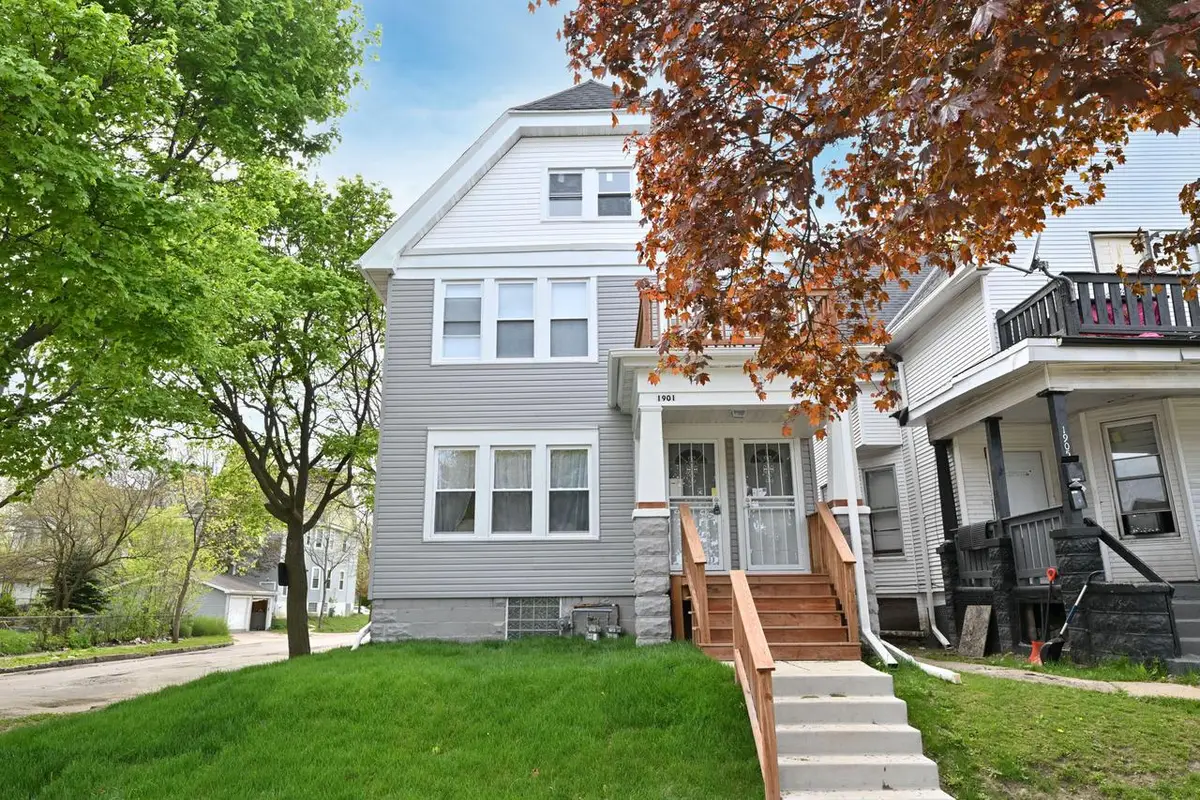 1901 32nd STREET #1903, Milwaukee, WI 53208 - #1