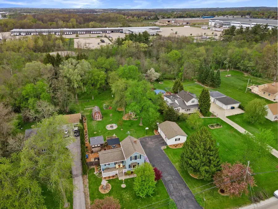 520 Oakwood ROAD, Oak Creek, WI 53154 - #2