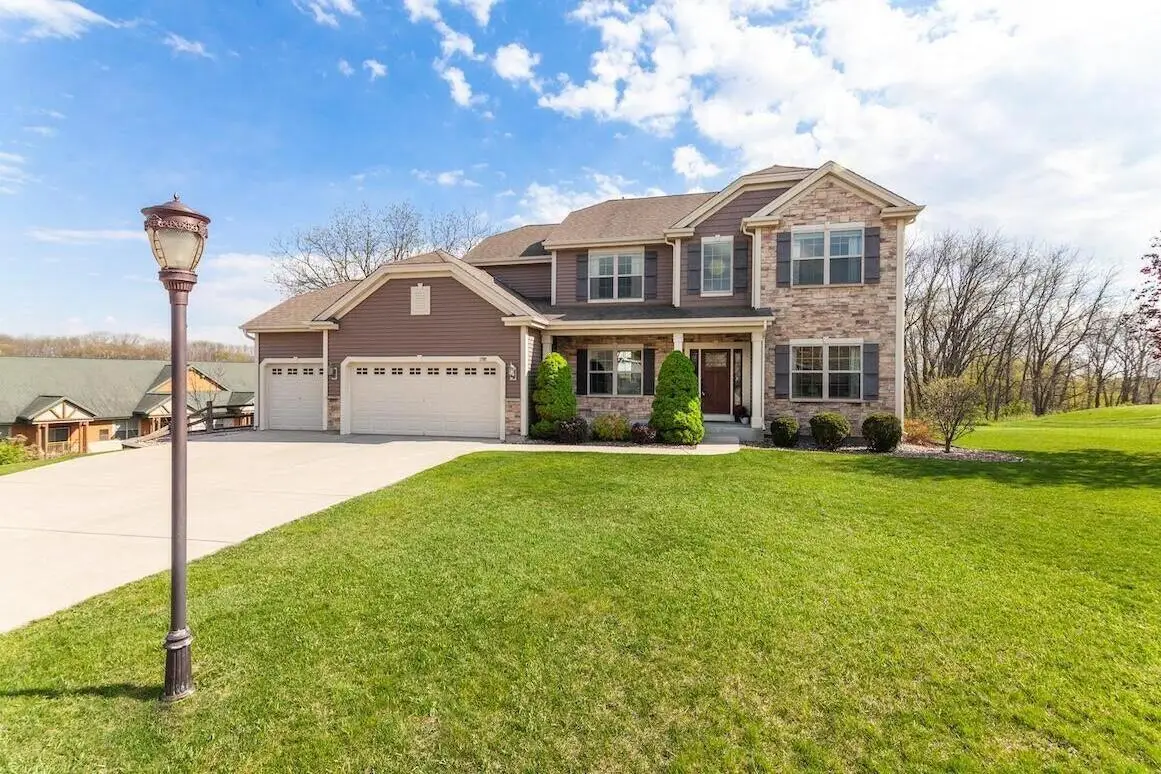1707 Coldwater Creek DRIVE, Waukesha, WI 53188 - #1
