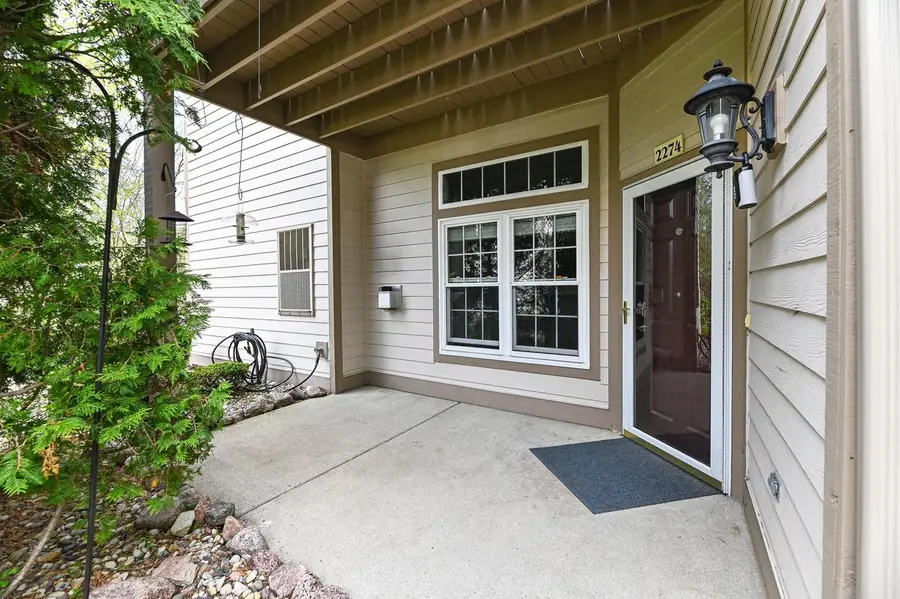 2274 Vista Bella DRIVE #101, Oak Creek, WI 53154 - #3