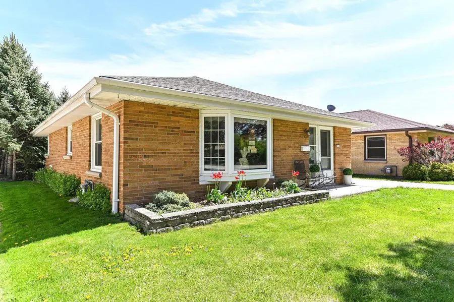 3168 S 71st STREET, Milwaukee, WI 53219 - #3