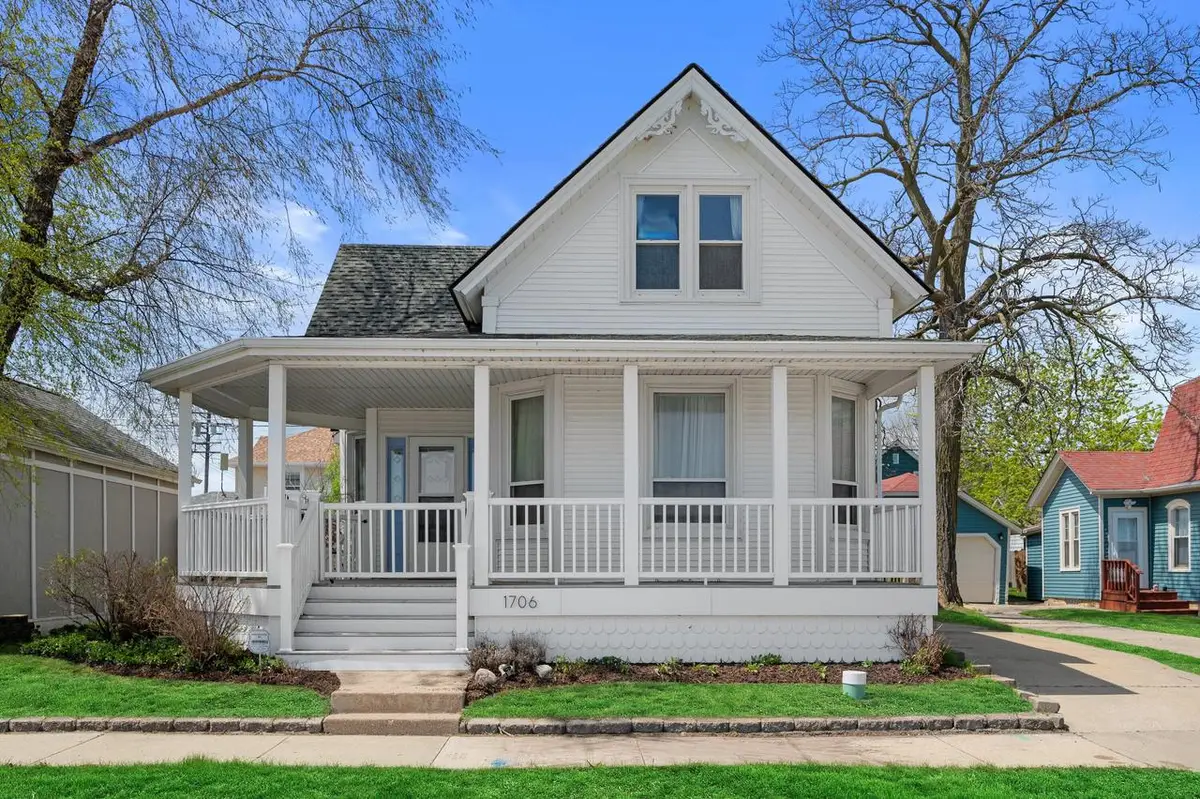 1706 Michigan BOULEVARD, Racine, WI 53402 - #1