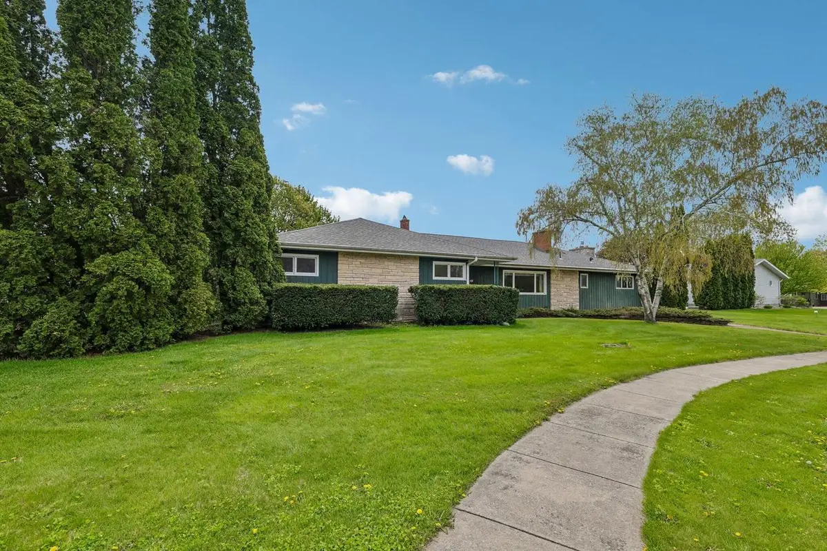 611 Mckinley STREET, Waupun, WI 53963 - #1