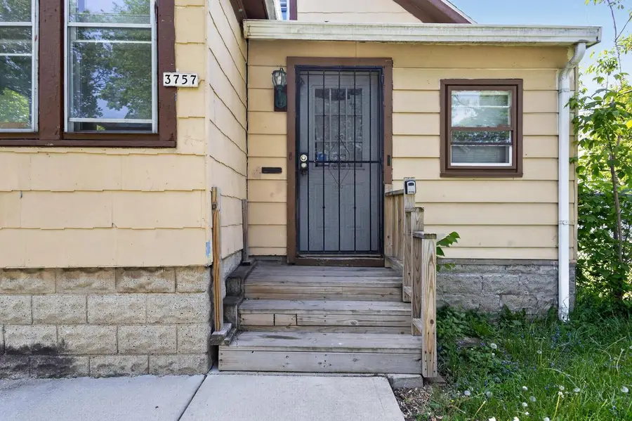 3757 N 36th STREET, Milwaukee, WI 53216 - #2