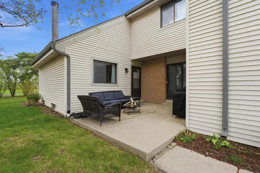 7233 Delaine DRIVE, Oak Creek, WI 53154 - #3
