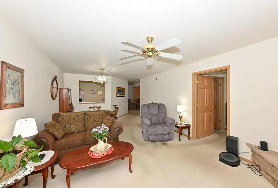 923 Prestwick #1, Waterford, WI 53185 - #3