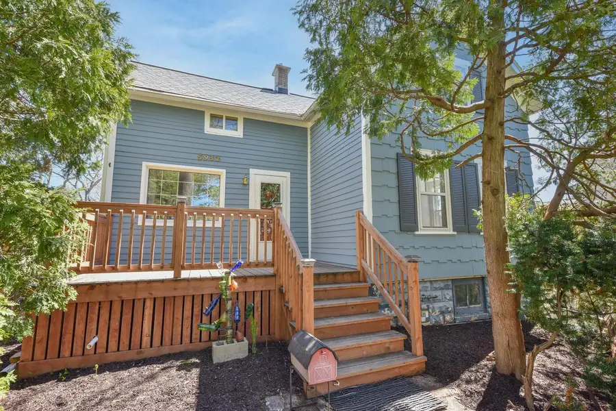 5932 N Santa Monica BOULEVARD, Whitefish Bay, WI 53217 - #2