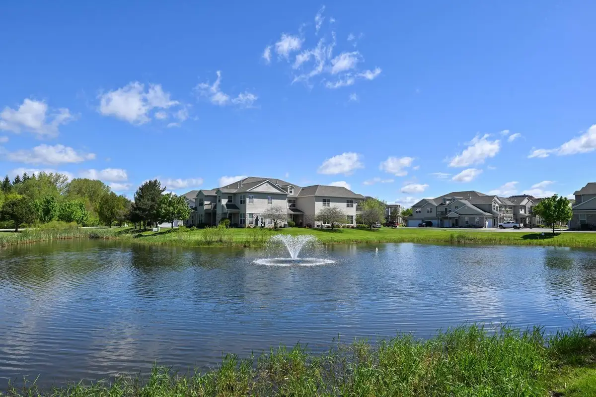 N16W26559 Meadowgrass CIRCLE #A, Pewaukee, WI 53072 - #1