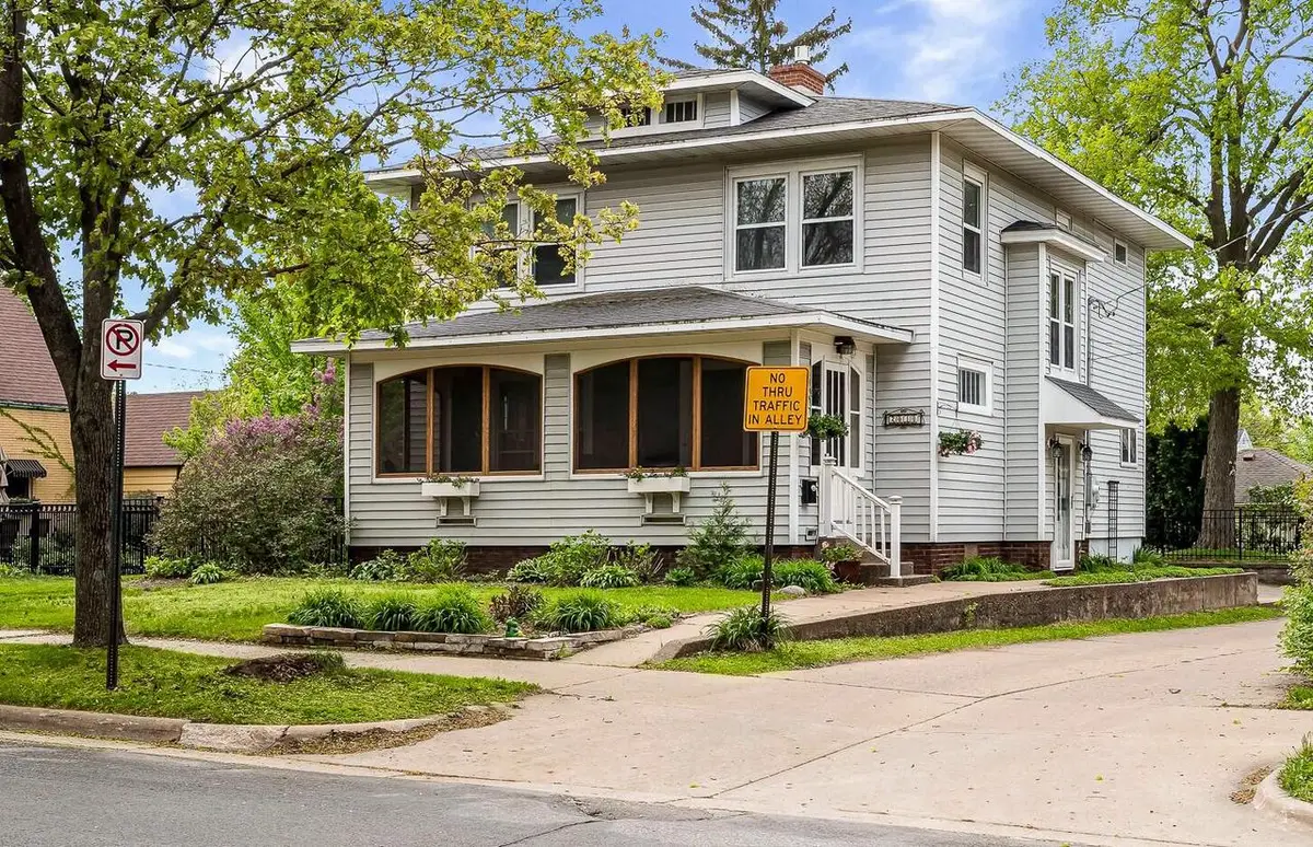 2030 Cass STREET, La Crosse, WI 54601 - #1