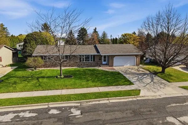 1412 Field Tree LANE, Oostburg, WI 53070