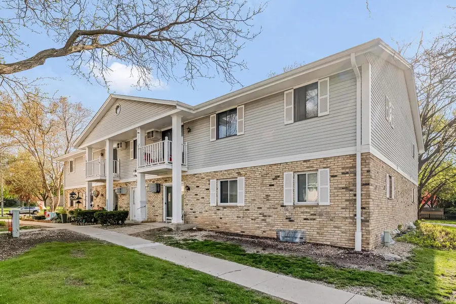 1226 Decorah ROAD, West Bend, WI 53095 - #2