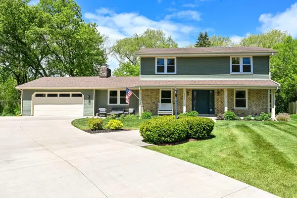 10333 N Versailles COURT, Mequon, WI 53092