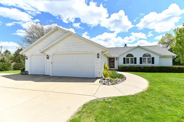 12405 W North LANE, New Berlin, WI 53151