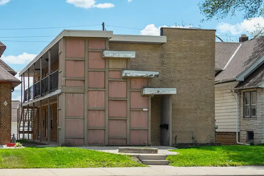 5315 National AVENUE, West Milwaukee, WI 53214 - #2