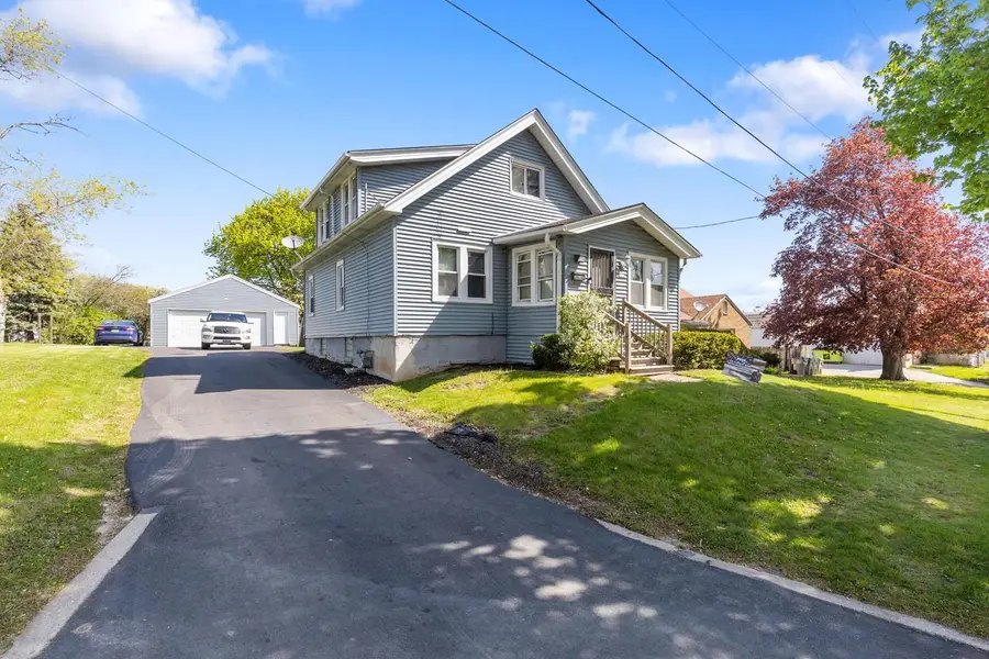 3318 Florist AVENUE, Milwaukee, WI 53209 - #2