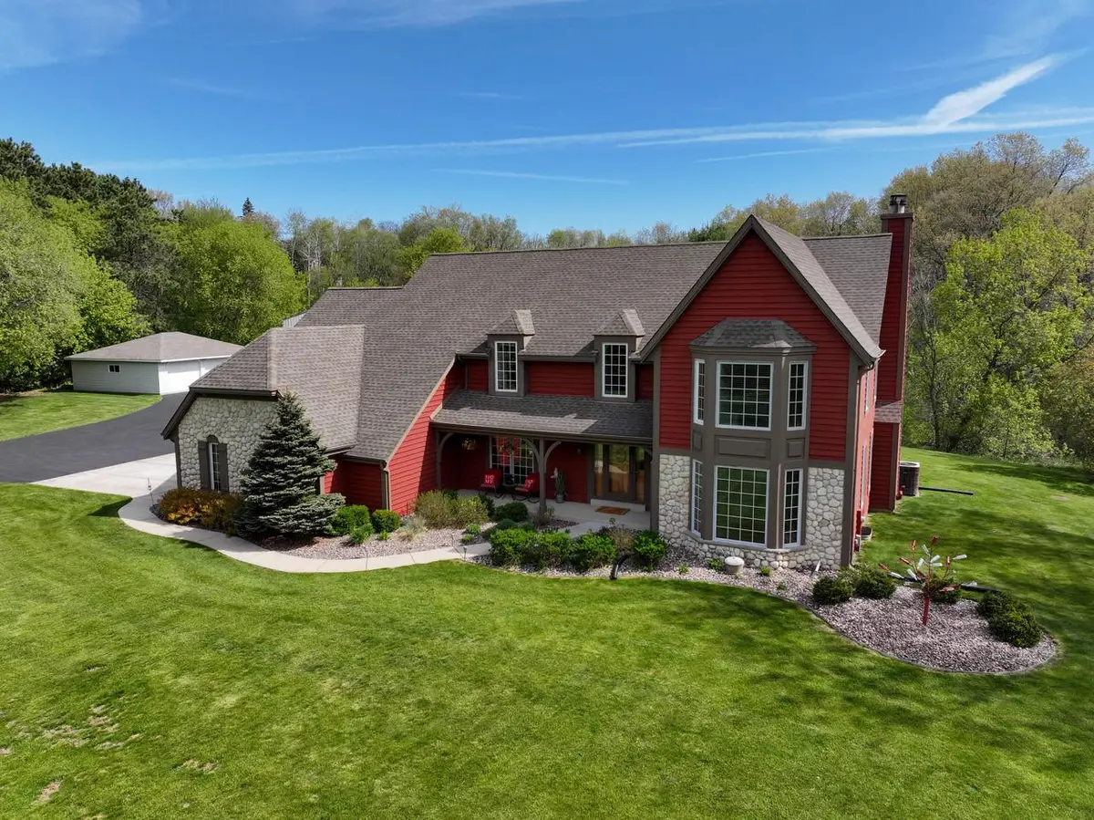 W339S4798 Meadow LANE, Dousman, WI 53118 - #1