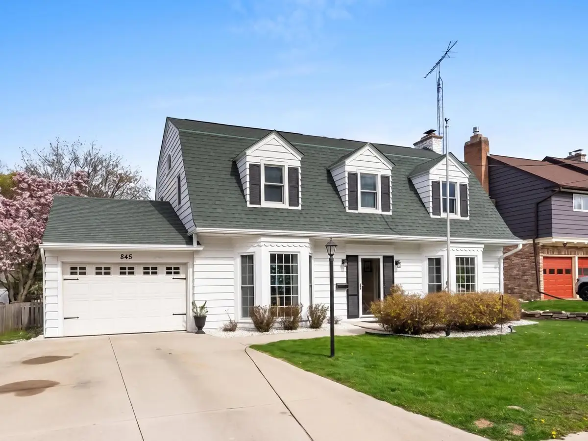 845 5th STREET, Manitowoc, WI 54220 - #1