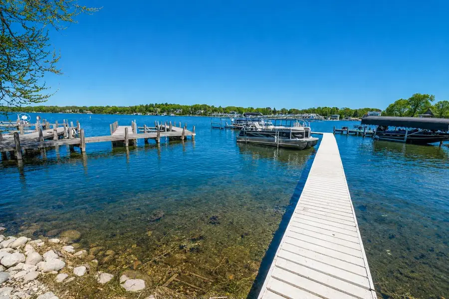 N23W28221 Beach Park CIRCLE, Pewaukee, WI 53072 - #3
